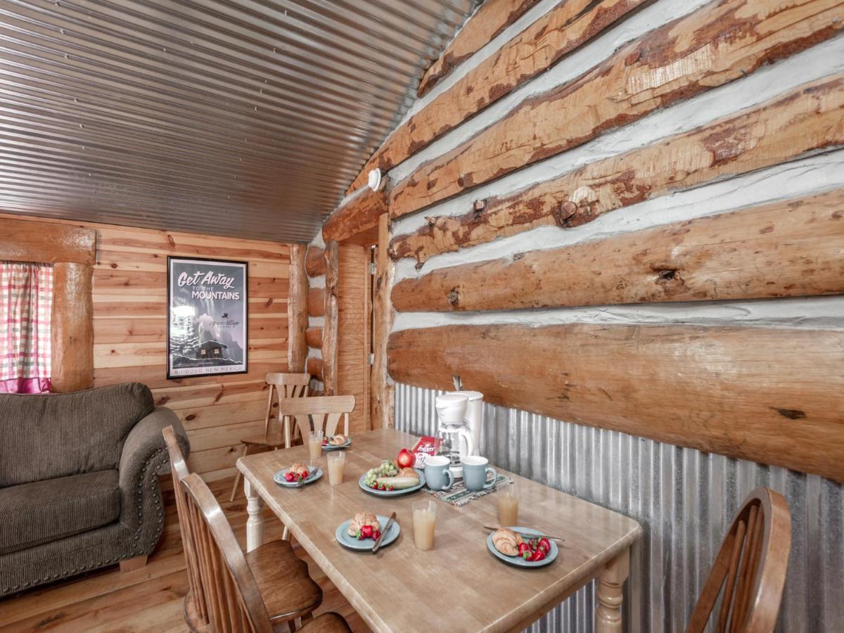 Sleeping Bear, 2 Bedrooms, Front Deck, Midtown, Sleeps 6 Ruidoso Buitenkant foto