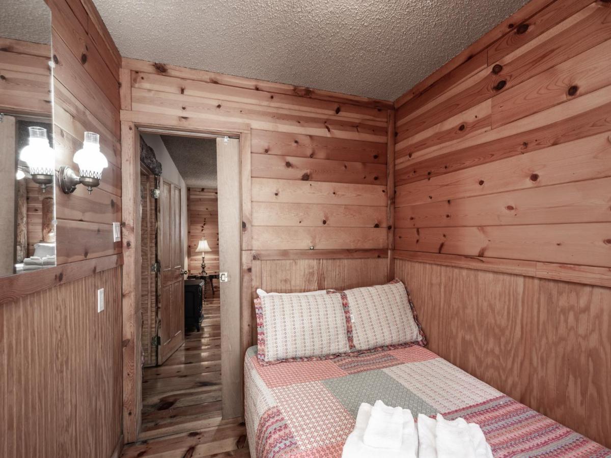 Sleeping Bear, 2 Bedrooms, Front Deck, Midtown, Sleeps 6 Ruidoso Buitenkant foto